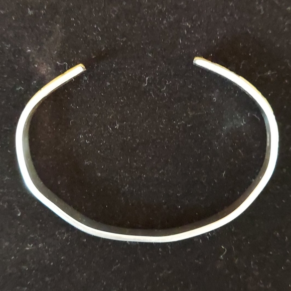 Sterling cuff bracelet - Picture 6 of 6